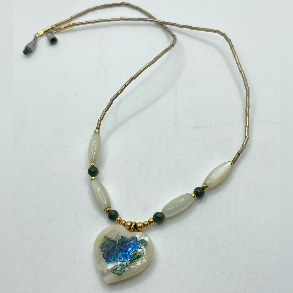 VTG Abalone Painted Heart Pendant Necklace w Silver Beads Screw Clasp 15”